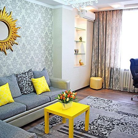 Luxury Palace Apartment Bischkek Exterior foto